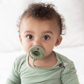 Roper Cutie Clip (Pacifier Clip): Blue Clear