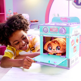 Moose Toys Cookeez Makery Oven Playset - Lindsey Paige