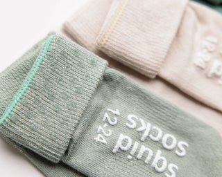 Coastal - Non-Slip Baby Socks Stone Gray, Eucalyptus, Thyme : 0 - 6M - Lindsey Paige