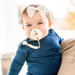 Cutie PAT Round (0-24m) Pacifier + Teether: White