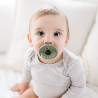 Cutie PAT Round (0-24m) Pacifier + Teether: White