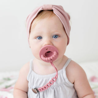 Hart Cutie Clip (Pacifier Clip): Malibu - Lindsey Paige