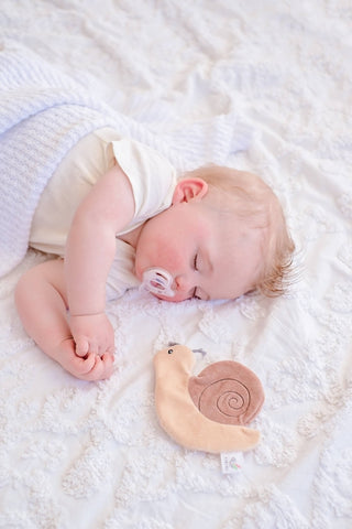 Snail Organic Fabric with Crinkle - Lindsey Paige